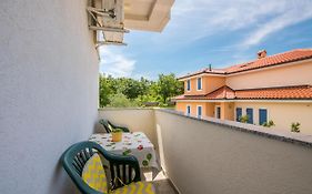 Apartment Mira 3