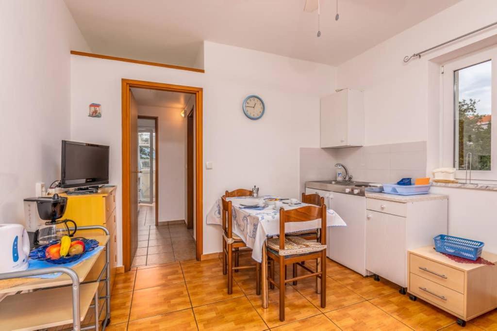 Apartment Mira 3 Klimno Kültér fotó